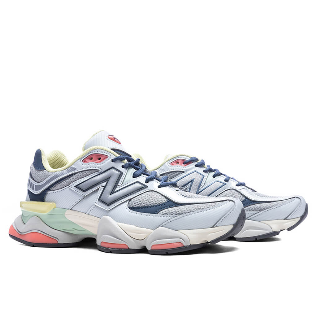 9060 - Ice Blue/Vintage Indigo/Silver Metallic